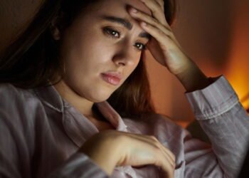 O consumo excessivo de notícias pode te um impacto no seu cérebro que você não imaginava