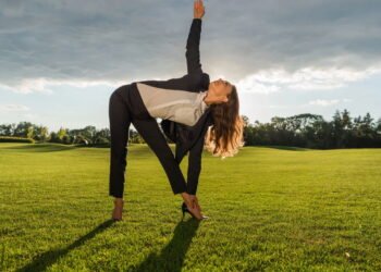 Dores nos pés e tornozelos estão sumindo após executar estes simples movimentos