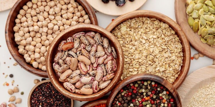 O triptofano é um aminoácido essencial que o corpo utiliza para produzir a serotonina - Créditos: depositphotos.com / AntonMatyukha