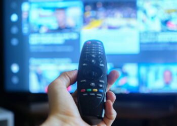 Plataforma testa novos anúncios e deixa usuários frustrados logo ao ligar a TV