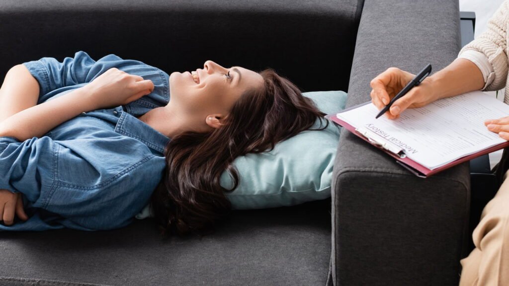 7 terapias alternativas que estão ganhando fama e se tornando ótimas para quem as adere!