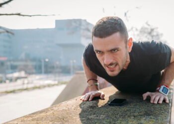 Essa técnica simples de treino pode transformar seu corpo sem aparelhos