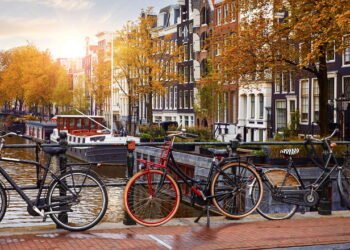 Conheça a cidade que trocou os carros por bicicletas e não voltou atrás