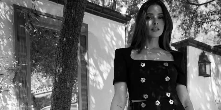 Qual o patrimônio da atriz que foi estrela na saga Crepúsculo?