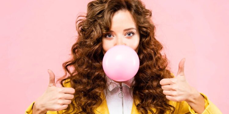 Mito ou verdade? Chiclete leva 7 anos para ser digerido?