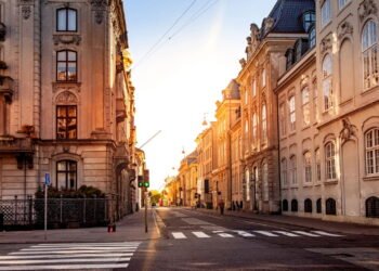 Conheça a cidade onde é proibido dar nome aos filhos iguais aos dos reis