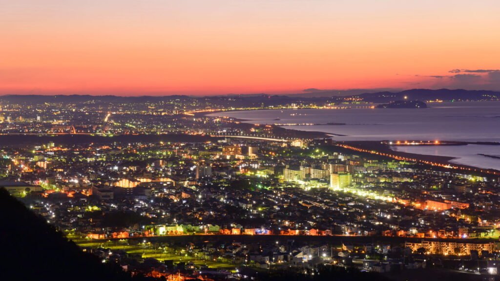 Essa cidade japonesa criou um bairro inteiro onde vizinhos compartilham tudo