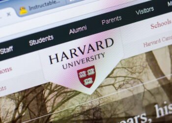 Entenda como Harvard se tornou a universidade mais rica do mundo