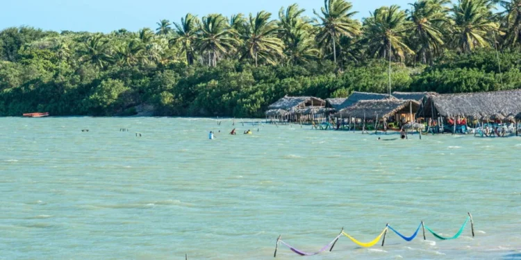 Essa vila paradisíaca no Ceará encanta o Brasil com sua beleza única