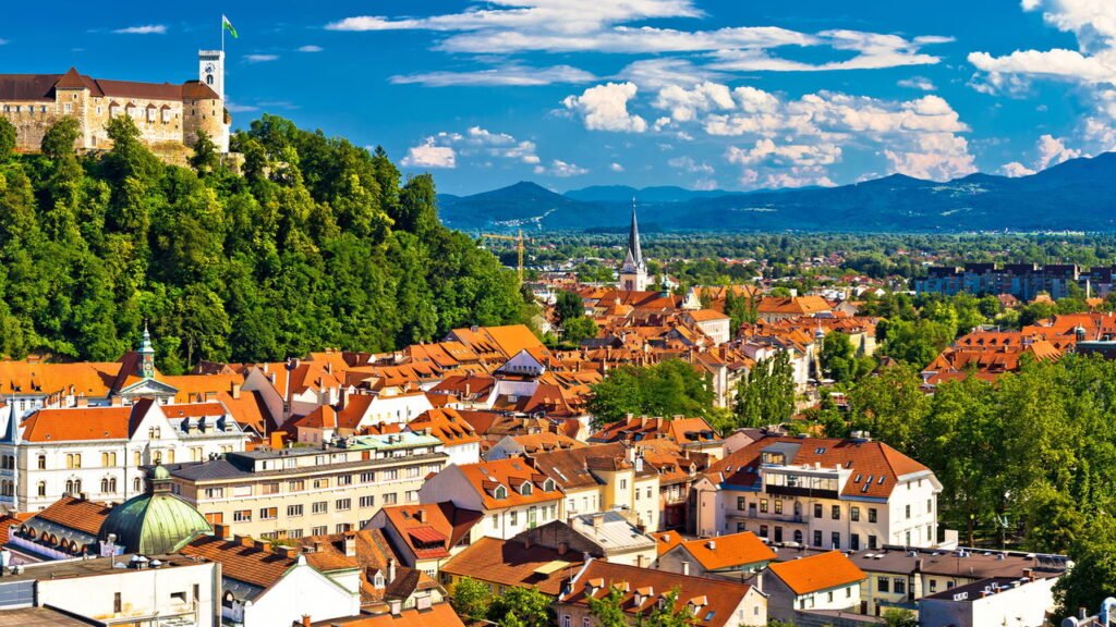 Conheça a cidade onde placas de trânsito ensinam expressões locais
