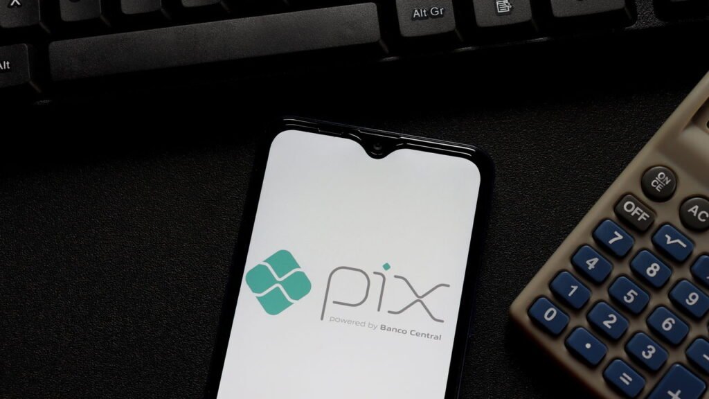 Alerta urgente para todos que fazem transferência via PIX no Brasil