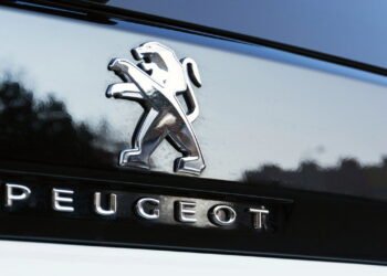 Peugeot faz a festa dos brasileiros com descontos no 208 e 2008