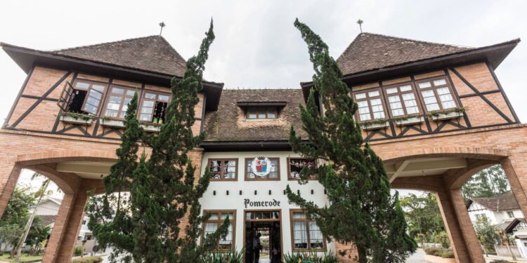 Esse vilarejo catarinense mantém viva a tradição do idioma pomerano nas escolas