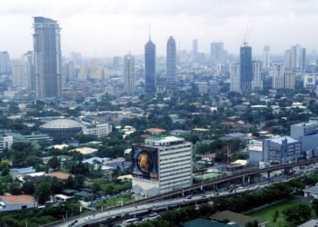 Conheça a cidade onde os casamentos coletivos acontecem em estádios