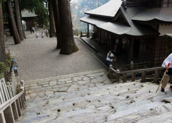 Conheça a cidade onde o lixo vale pontos para compras no mercado