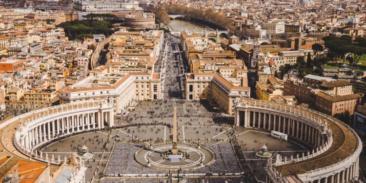 Curiosidades que você não sabia sobre o Vaticano, a casa do Papa
