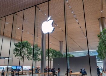 Apple revoluciona escrita com IA no iPhone, veja lançamento em Português