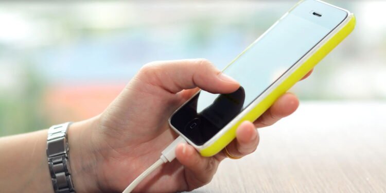 Esses são os aplicativos vilões da bateria do seu celular