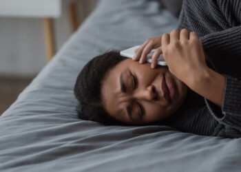 O que torna as 'músicas de espera' tão irritantes? Descubra