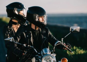 Esses são os sinais de que está na hora de trocar o capacete da moto