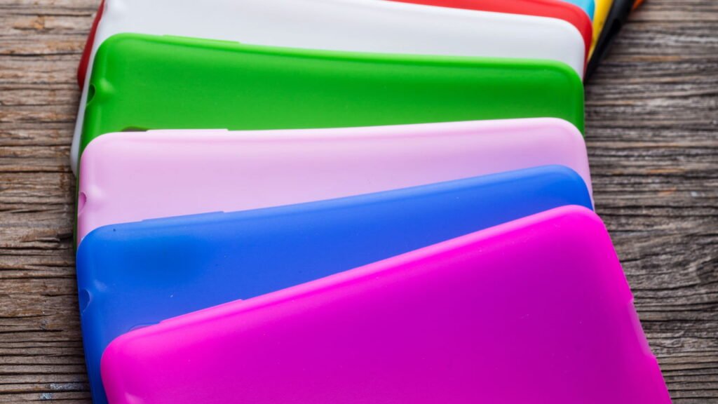 O fim das capinhas de celular está próximo? Veja o cenário