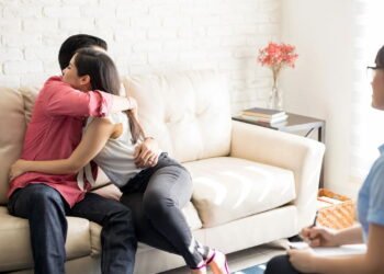 Esse hábito silencioso pode estar destruindo seu relacionamento sem você notar