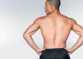 Dor nas costas constante? Isso pode ser mais sério do que parece, veja isso agora