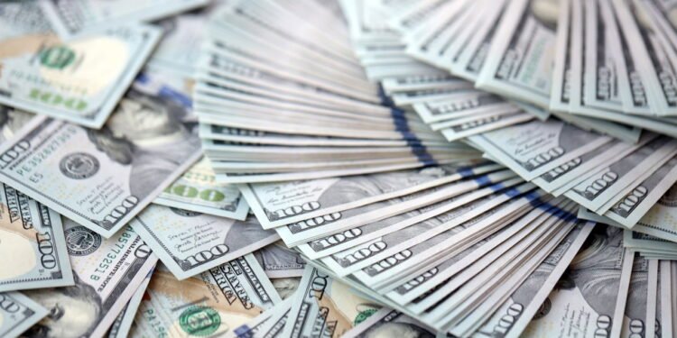 Quem são os brasileiros no ranking de bilionários da Forbes?