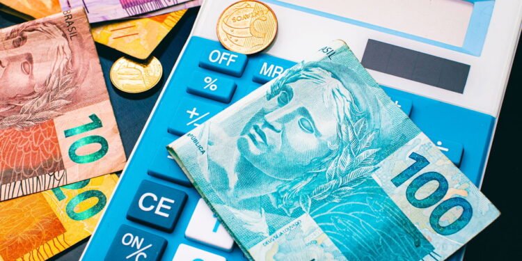 Banco Central emite comunicado de dinheiro esquecido por brasileiros, saiba como resgatar