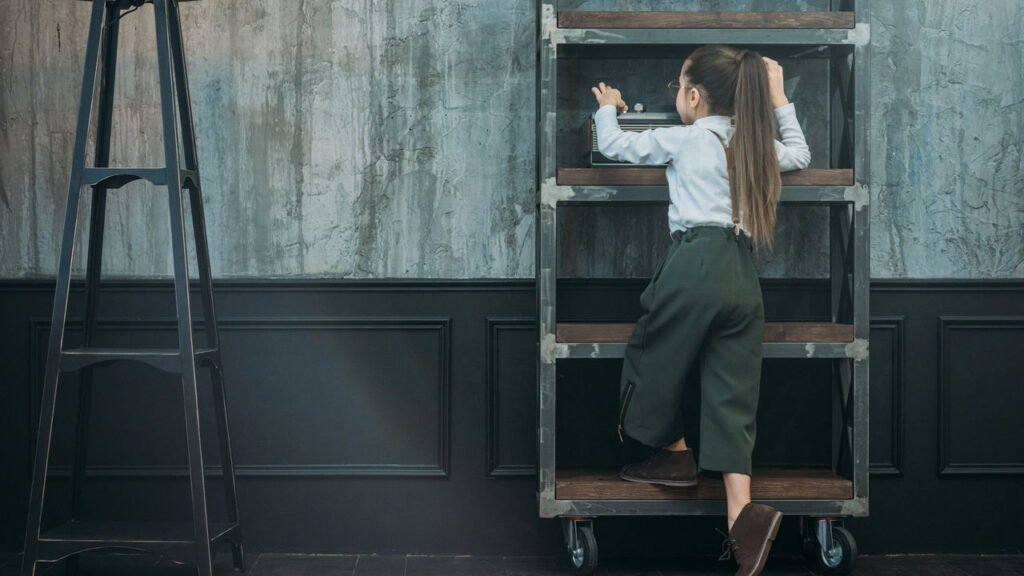 Você pode criar um espaço para escalada na sua própria casa seguindo essas dicas