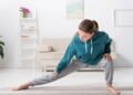 Os alongamentos ideais para donas de casa que aliviam dores rapidamente