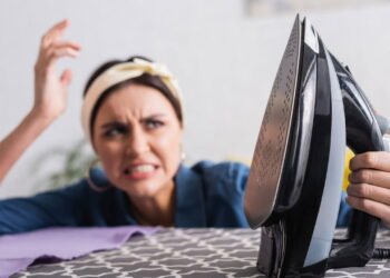 Melhroes dicas para fazer seu ferro de passar durar muito mais