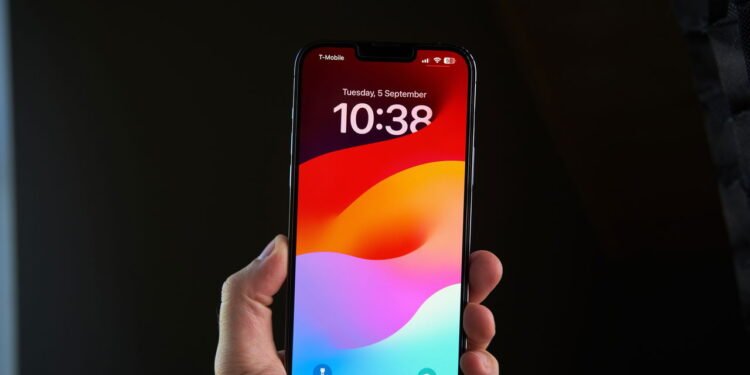 Apple vs. Samsung: iPhone 17 Pro pode superar Galaxy S25 Ultra