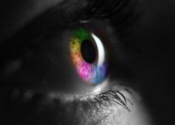 Quais os perigos das cirurgias para mudar a cor dos olhos?