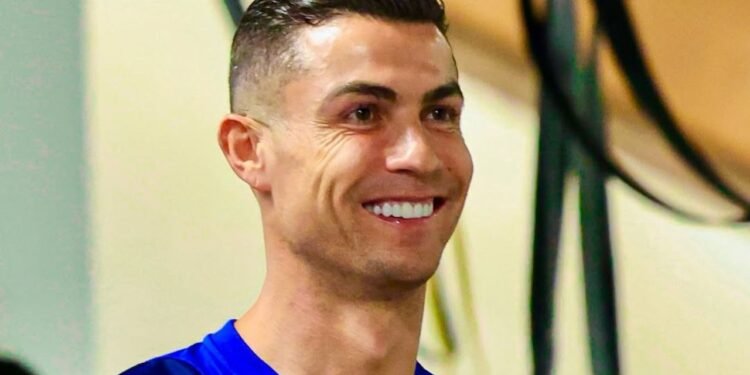 Cristiano Ronaldo: Ícone do Esporte e dos Negócios