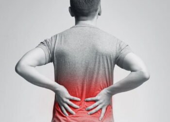 Técnicas de ioga para aliviar dores nas costas em poucos minutos