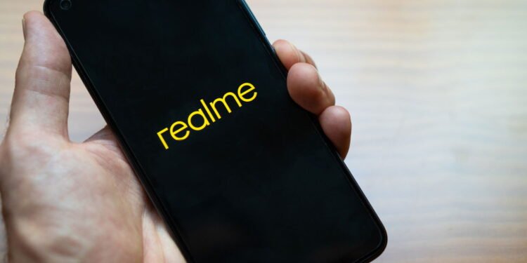 Realme 14 Chega ao Brasil com 5G e IA: Preços e Especificações