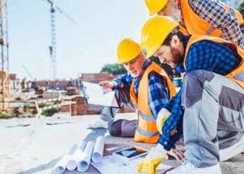 Trabalho em feriados agora tem novas exigências e consequências