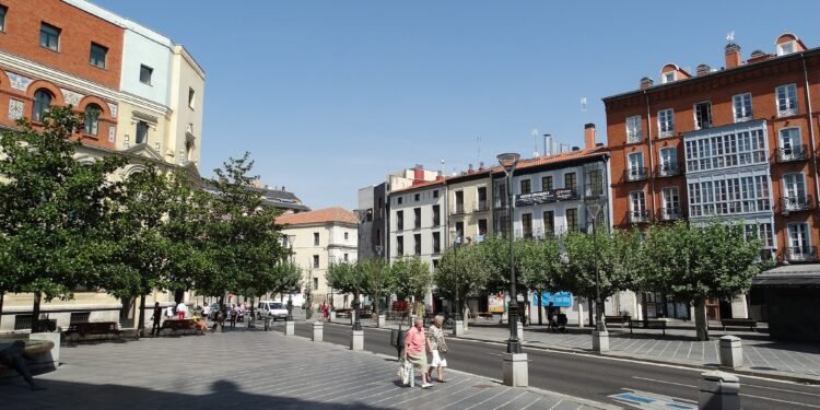 Existe uma cidade a 5 mil metros de altitude e o que acontece lá é chocante