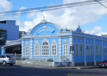 Essa cidade baiana combina indústria, educação e qualidade de vida