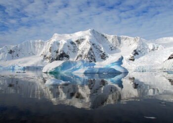 Cientistas notam pela primeira vez um crescimento na Antártida