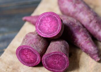 Aprenda a plantar batata-doce roxa em casa de forma fácil e econômica