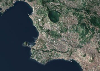 Supervulcão na Itália dá sinais de erupção após 40 anos de silêncio