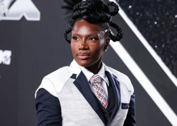 Rapper norte-americana chama atenção com talento e fortuna milionária