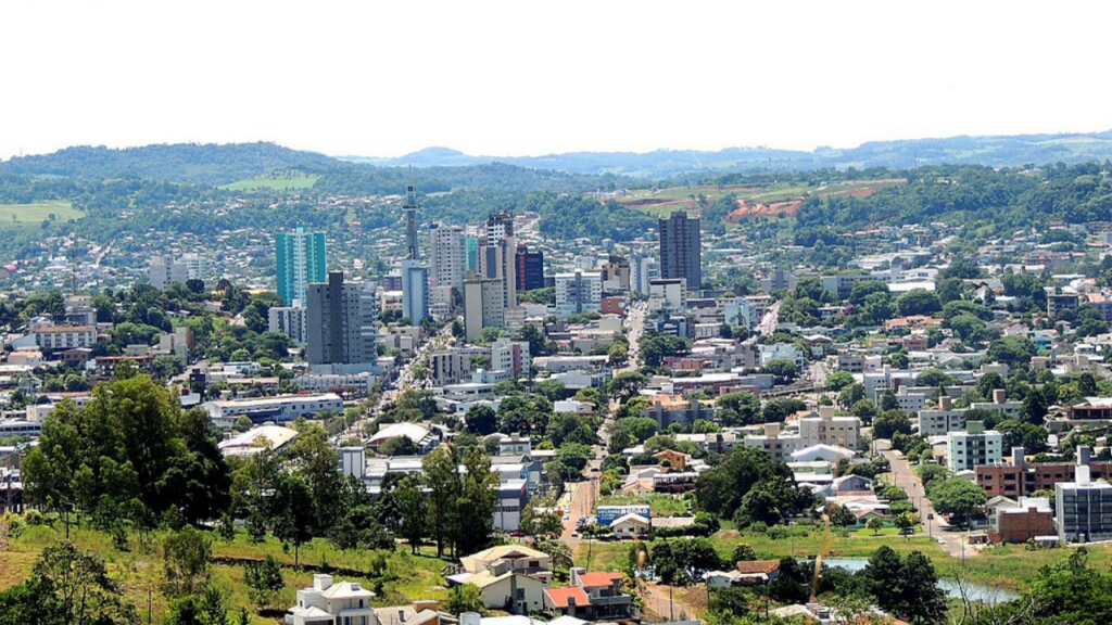 Essa cidade paranaense surpreende com ensino forte, agroindústria e estrutura
