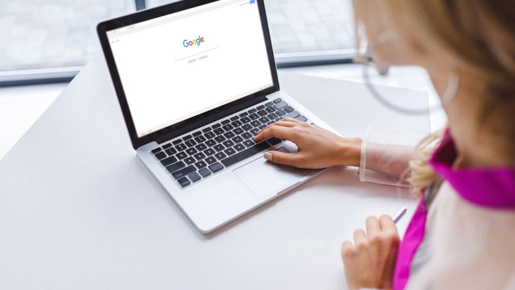 Página inicial do Google ganha função de IA, entenda