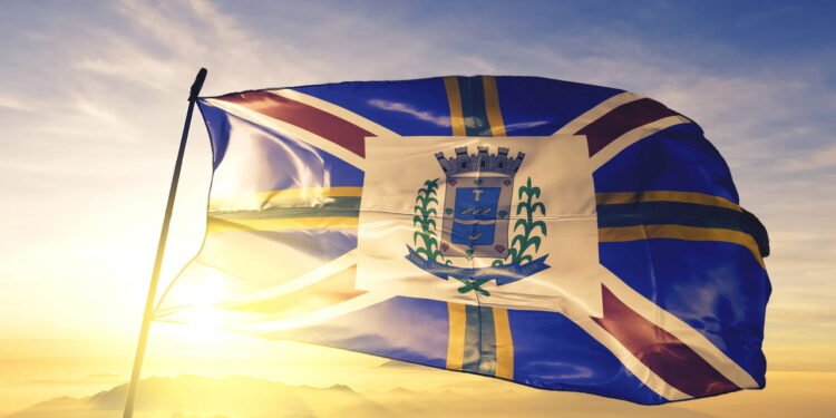 Conheça a cidade brasileira que mais emigra para os EUA