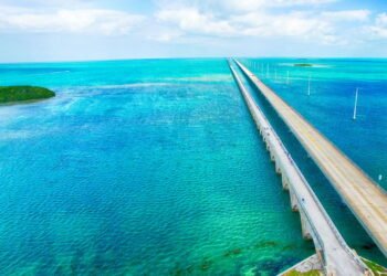 Esta estrada sobre o mar é uma das rotas mais lindas do mundo