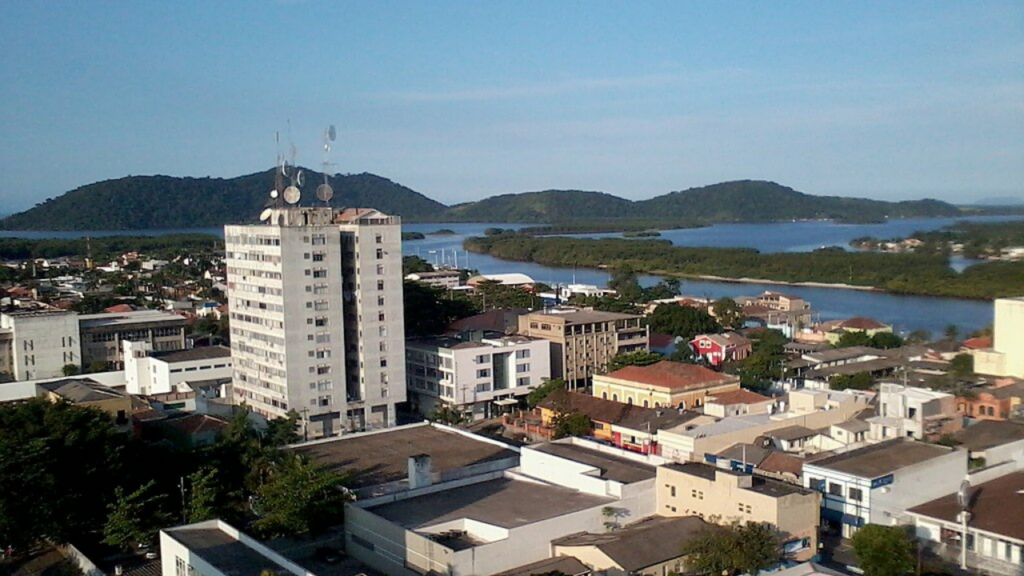 Essa cidade surpreende com arquitetura colonial, comércio forte e natureza
