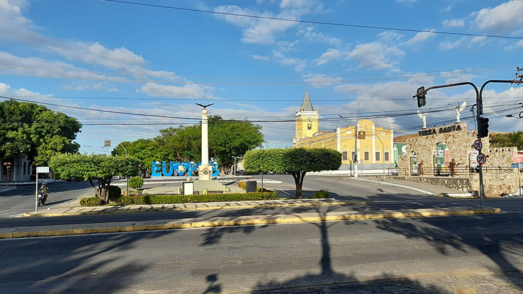 Essa cidade do Piauí combina história, praias e estrutura em crescimento